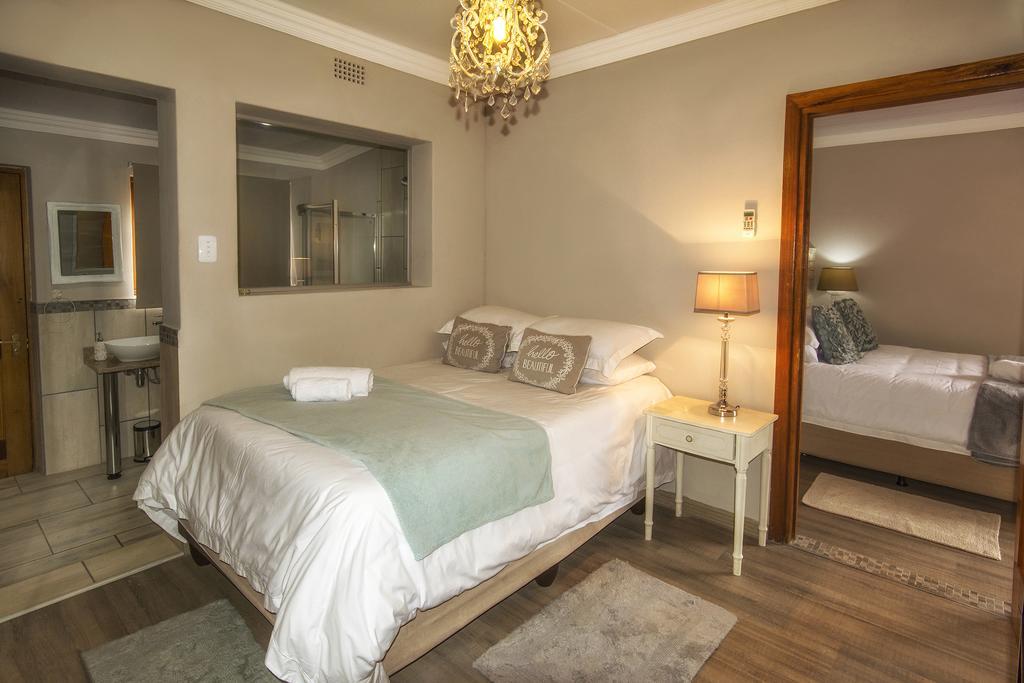 Sewende Hemel Hotel Kroonstad Bagian luar foto