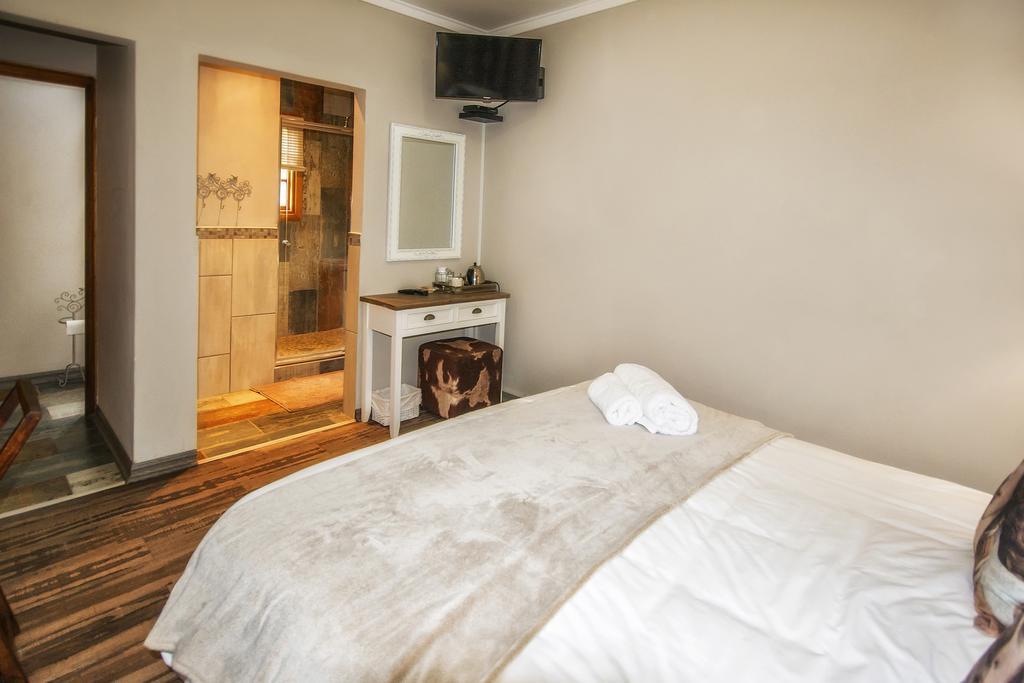 Sewende Hemel Hotel Kroonstad Bagian luar foto